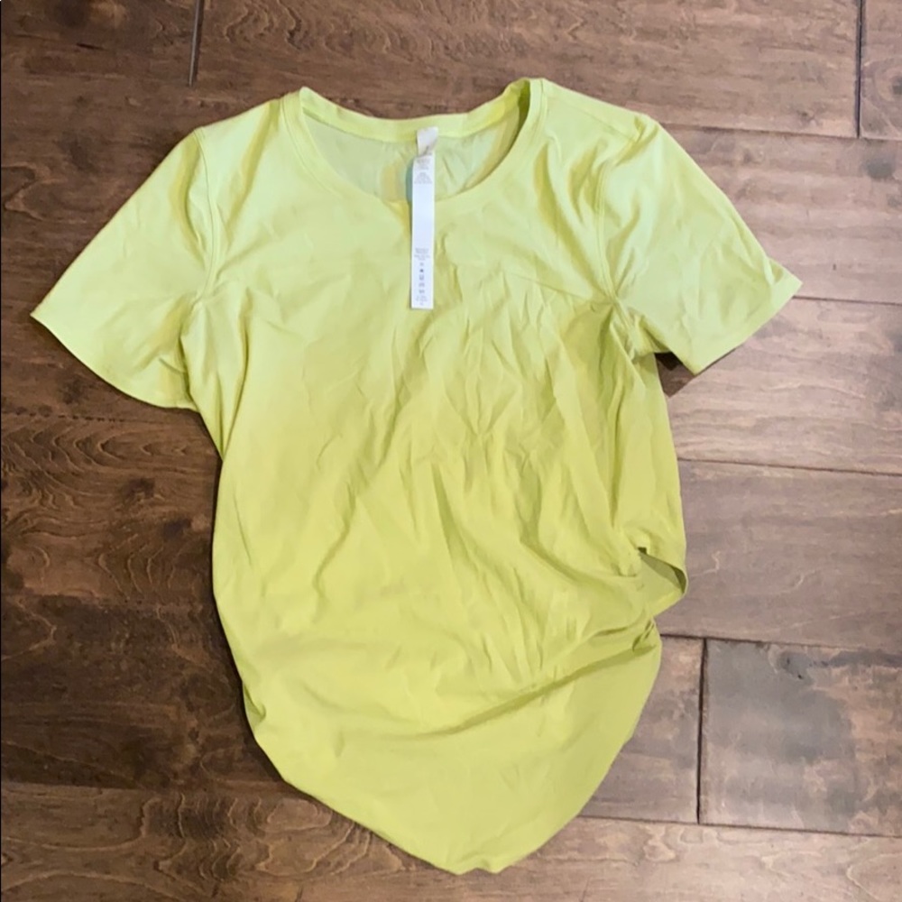 Lululemon top!
